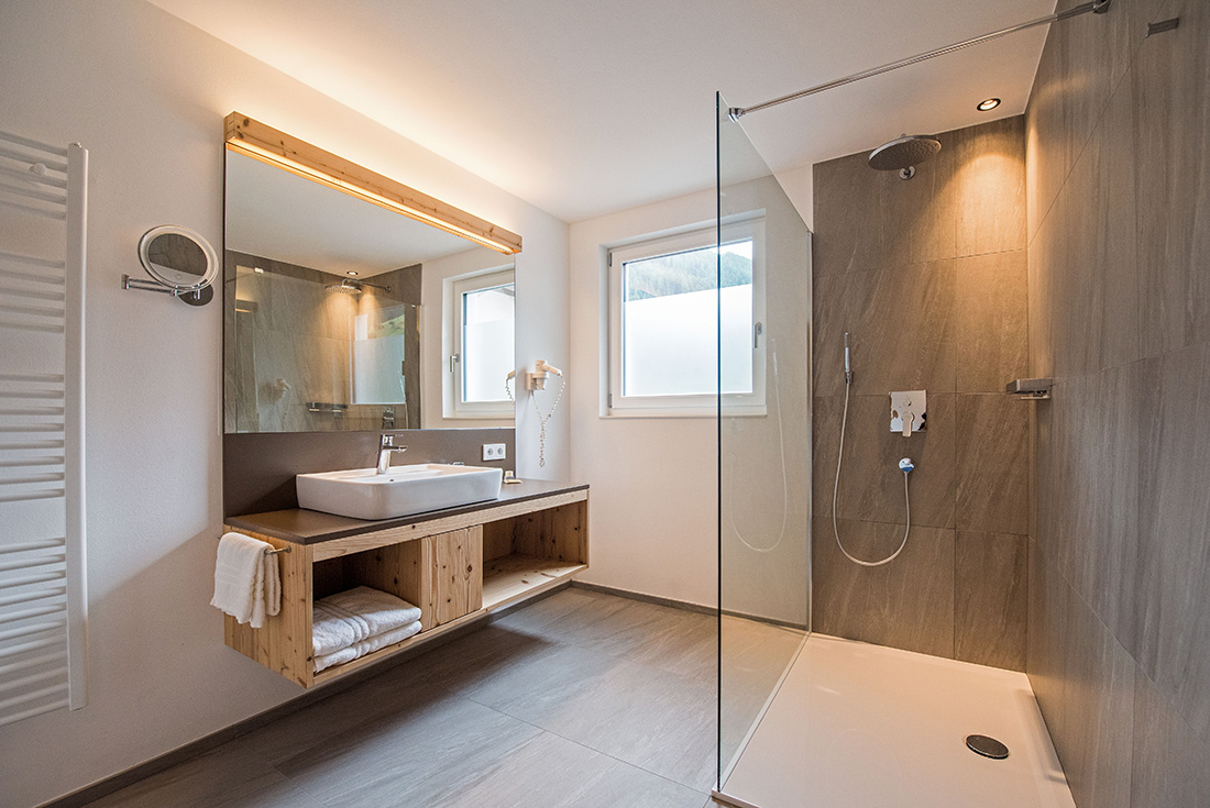 Bathroom  Hotel Fronza